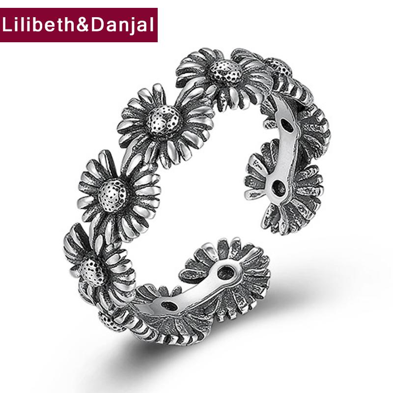 Cluster Rings Daisy Tail Ring 100% Real 925 Sterling Silver Chrysanthemum Flower Adjustable Jewelry Women Anillos Mujer 2021 Arrival R08
Cluster Rings Daisy Tail Ring 100% Real 925 Sterling Silver Chrysanthemum Flower Adjustable Jewelry Women Anillos Mujer 2021 Arrival R08