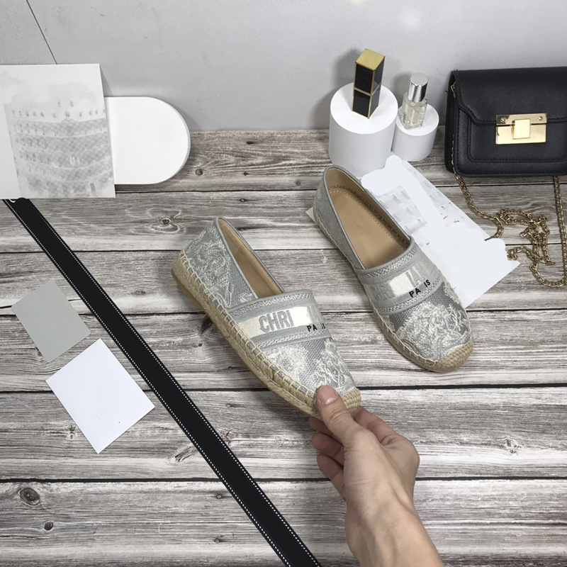 Casual Shoes Designer Sneakers Scarpes GRANVILLE Espadrilles Canvas Embroidered Fabric Dark Blue Oblique Print Women Platform Leisure Shoes, Black
Casual Shoes Designer Sneakers Scarpes GRANVILLE Espadrilles Canvas Embroidered Fabric Dark Blue Oblique Print Women Platform Leisure Shoes, Black