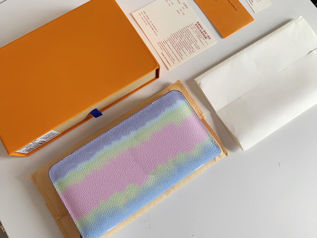 2021 Luxury Designer original wallets top quality women long color pattern fashion classic leather wallet, Fuchsia
2021 Luxury Designer original wallets top quality women long color pattern fashion classic leather wallet, Fuchsia