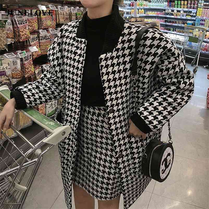 Women Winter Warm Woolen Coats Vintage Geometric Print Two Pieces Thick Sets Casual Loose Lady Blends Outwears Bottoms 210517
Women Winter Warm Woolen Coats Vintage Geometric Print Two Pieces Thick Sets Casual Loose Lady Blends Outwears Bottoms 210517