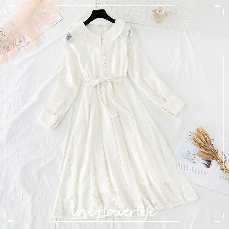Autumn Winter Women Dress Vintage Long sleeve Doll collar Lace Dress Elegant Ladies Party Dresses with belt High Quality 210521, Apricot doll collar
Autumn Winter Women Dress Vintage Long sleeve Doll collar Lace Dress Elegant Ladies Party Dresses with belt High Quality 210521, Apricot doll collar