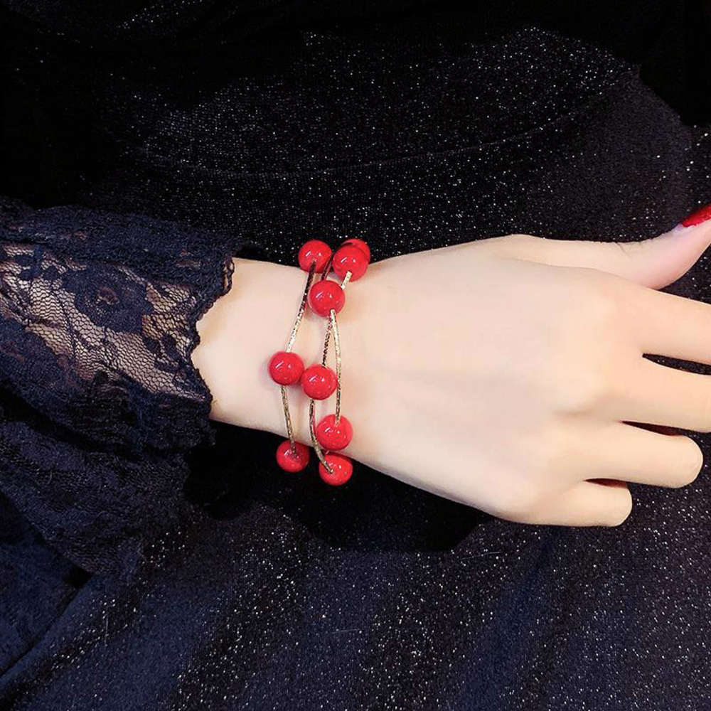 Hand catenary Tiktok three rings beads net Han Guodong door year of fate, red hand bracelet, female Bracelet, Golden;silver
Hand catenary Tiktok three rings beads net Han Guodong door year of fate, red hand bracelet, female Bracelet, Golden;silver