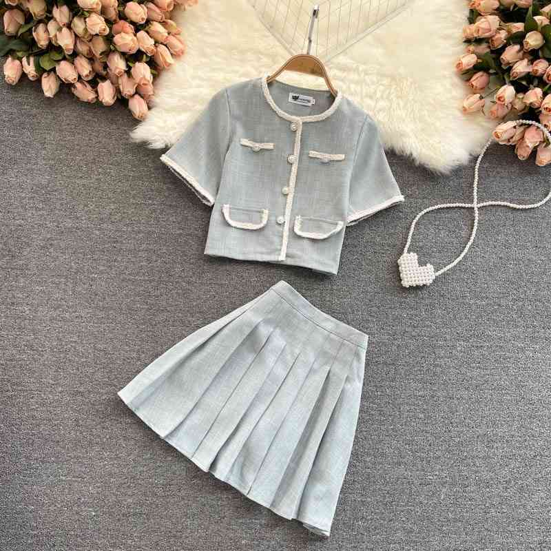 Skirt Suits Women Street Style Summer Classic Cardigan Short Sleeve Top Versatile Age Reducing Pleated Skirt Two Piece Set 210515