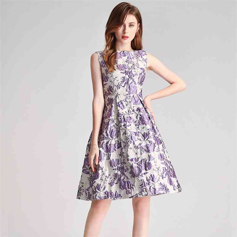 Summer Fashion Vintage Elegant Women Runway Dress High Waist Sleeveless Jacquard Dresses Vestidos 210520, Photo color
Summer Fashion Vintage Elegant Women Runway Dress High Waist Sleeveless Jacquard Dresses Vestidos 210520, Photo color