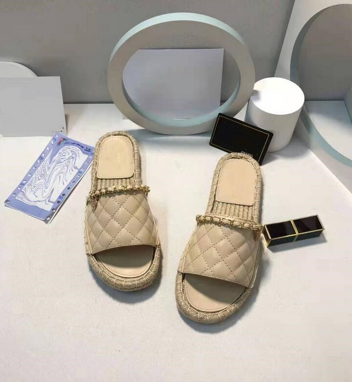 Women's Classic design Slippers fashion non slip beach shoes top quality Leather female comfortable fisherman slipper ladies flip flops casual sandals C1026117, Extra freight
Women's Classic design Slippers fashion non slip beach shoes top quality Leather female comfortable fisherman slipper ladies flip flops casual sandals C1026117, Extra freight
