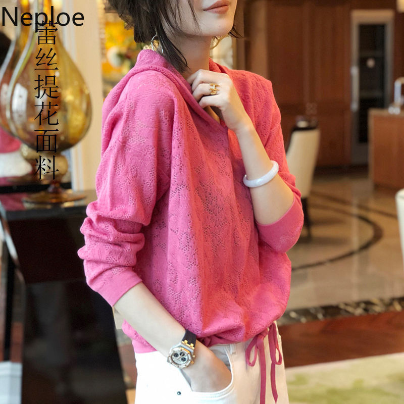 Neploe Summer Loose Blouses Women Chic Hollow Out Lace Jacquard Sunscreen Clothes Shirts Korean Casual Long Sleeve Hooded Tops 210422