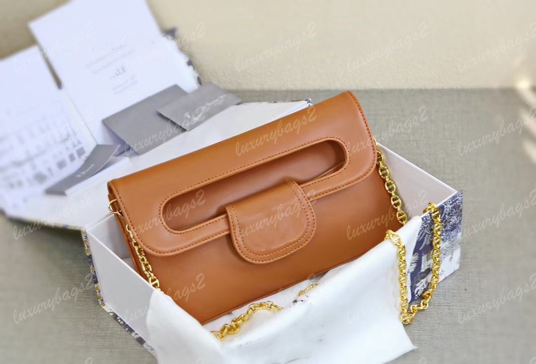 one shoulder bag women luxurys designers bags 2021 Fashionable temperament noble and elegant Crossbody
one shoulder bag women luxurys designers bags 2021 Fashionable temperament noble and elegant Crossbody