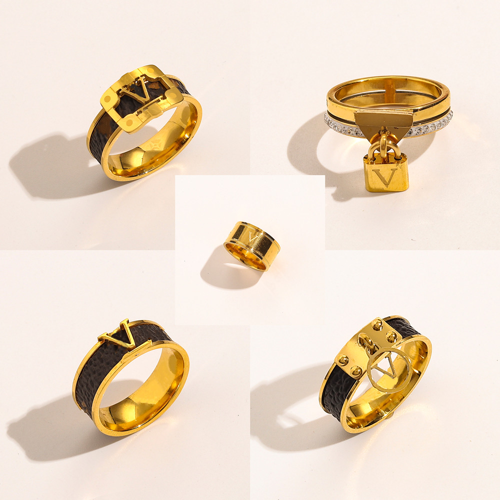 Fashion Men Women Stainless Steel Rings Designers Old Flower Leather Ring Luxurys Jewelry Party Gifts Size 6-9
Fashion Men Women Stainless Steel Rings Designers Old Flower Leather Ring Luxurys Jewelry Party Gifts Size 6-9