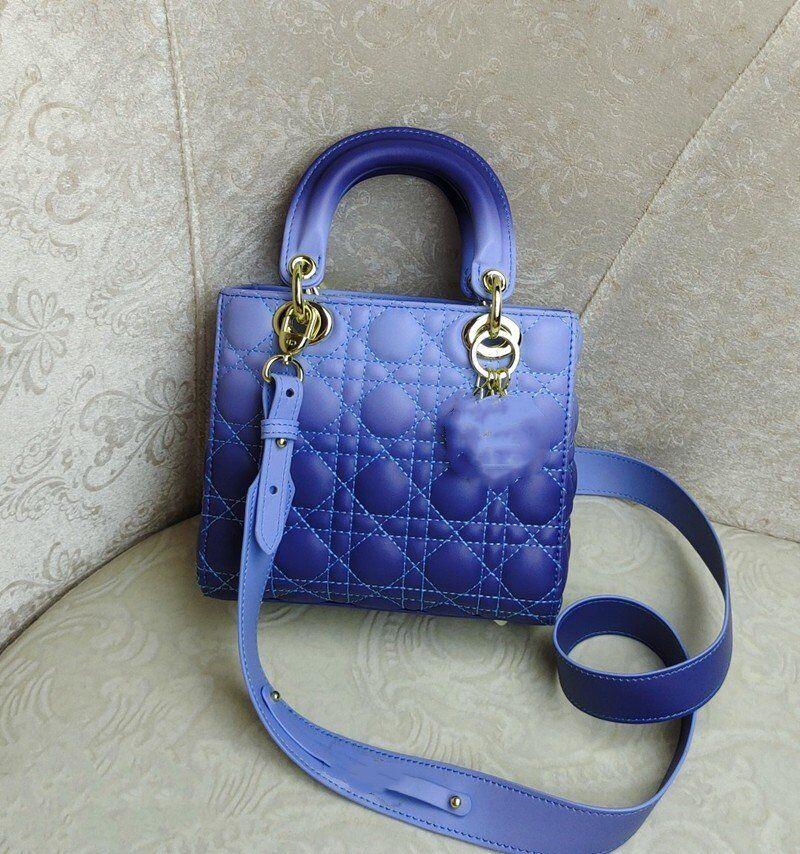 With box ladies bags designer handbag fashion trend embroidered Plaid chain messenger bag for women Single Shoulder Handbags gradient and Solid style, Sky blue
With box ladies bags designer handbag fashion trend embroidered Plaid chain messenger bag for women Single Shoulder Handbags gradient and Solid style, Sky blue