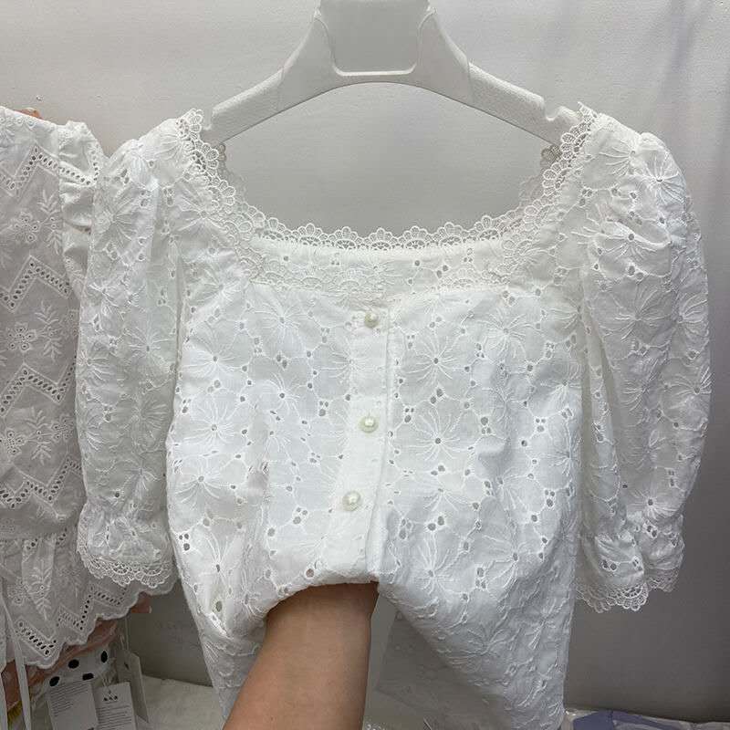 Chic Embroidery Lace Blouse Women Tops 2021 Summer Cutout Vintage French Square collar Causal White Shirt Women Blusas, Purple
Chic Embroidery Lace Blouse Women Tops 2021 Summer Cutout Vintage French Square collar Causal White Shirt Women Blusas, Purple