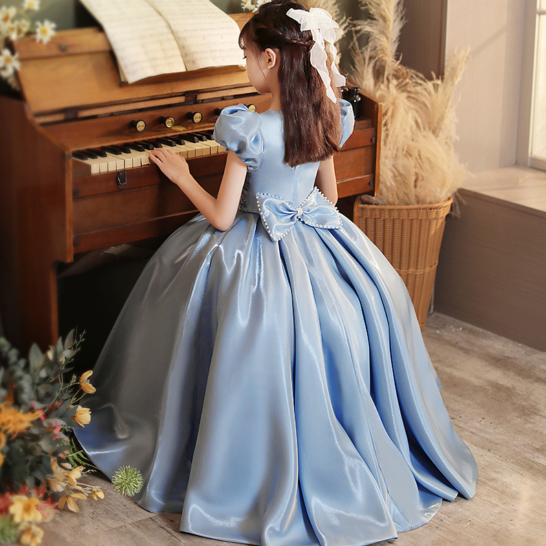 Lovely Lavender Lilac Puffy Tulle Kids Formal Wear Gowns Flower Girl Dresses with Hand Made Flowers Backless Arabic Girls Pageant Gown