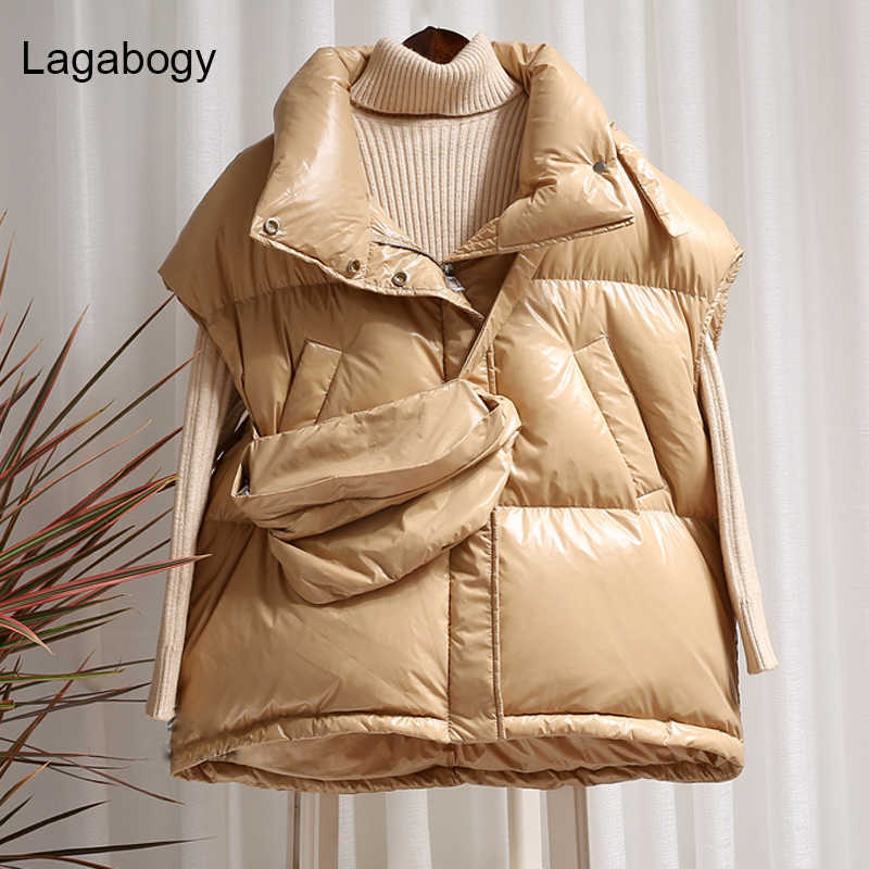 Lagabogy Autumn Winter Women Duck Down Jacket Vest Female Short Thick Warm Coat Windproof Waistcoat With Bag Outwear 210910