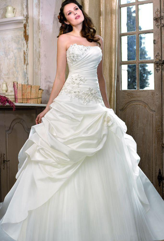Best Selling 2022 Glamour A-Line Lace Up Ruffles Satin Ivory Wedding Dresses Beautiful Flare Bridal Gown Divid 0431