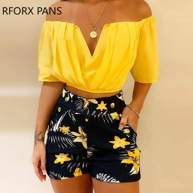 Women Off Shoulder Ruched Top & Tropical Print Shorts Set Two Pieces Set, Yellow
Women Off Shoulder Ruched Top & Tropical Print Shorts Set Two Pieces Set, Yellow