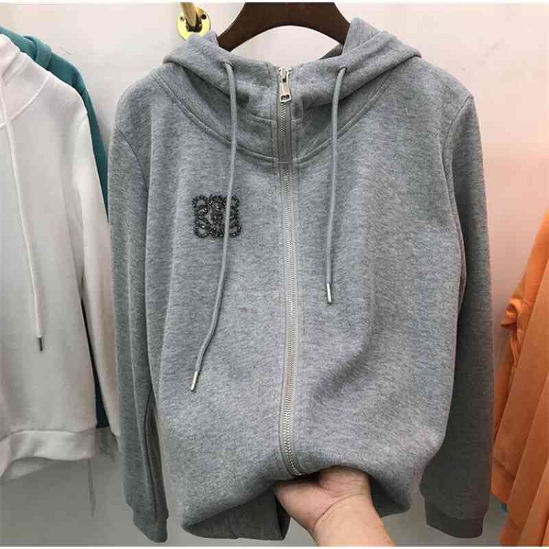 Korean thin hooded sweater, loose cotton embroidered cardigan, zipper, western style, age reducing, hot drill women' coat, long sleeve, Blue
Korean thin hooded sweater, loose cotton embroidered cardigan, zipper, western style, age reducing, hot drill women' coat, long sleeve, Blue