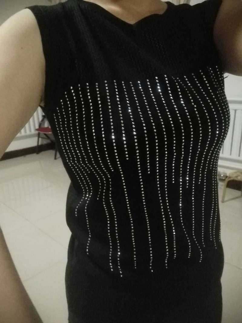 Summer Ice Silk Thin Knitted Vest Women Casual Tank Top Modis Sequined Beading Hollow Out Mesh Shirt Femme 210519