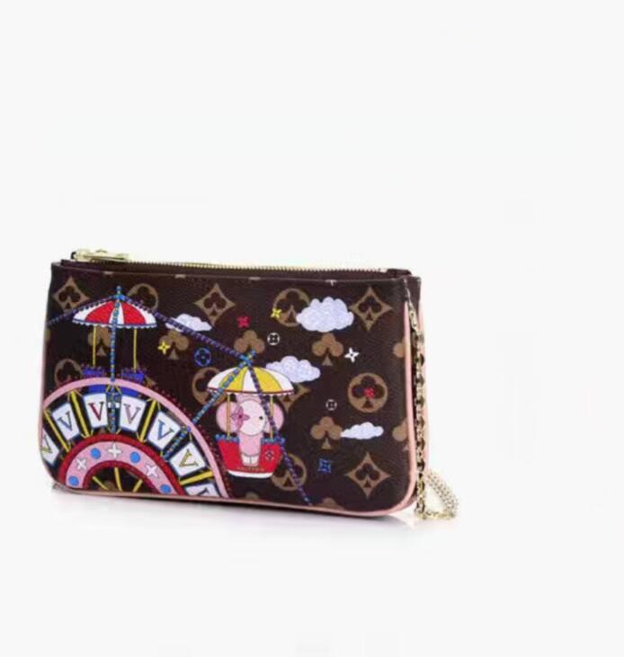 Fashion 2021 Star Fashion Mascot Christmas Design Lady Wallet Long Chain One Shoulder Diagonal Small Bag with Box, Brown
Fashion 2021 Star Fashion Mascot Christmas Design Lady Wallet Long Chain One Shoulder Diagonal Small Bag with Box, Brown