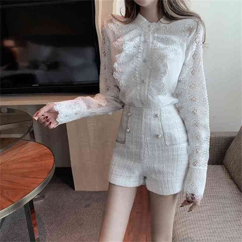High Quality Spring Women 2 Piece set fashion Sexy Lace flare sleeve Ruffles Blouse tops+Tweed short pants 210603, White short pants
High Quality Spring Women 2 Piece set fashion Sexy Lace flare sleeve Ruffles Blouse tops+Tweed short pants 210603, White short pants