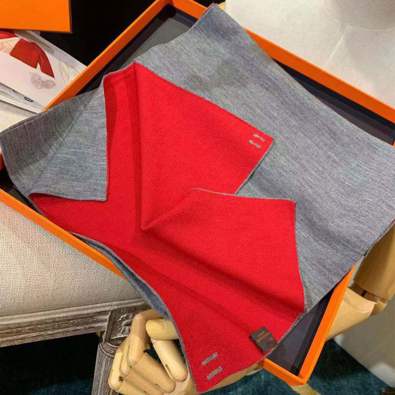 Luxury Designers France Brand Cashmere Jacquard Scarf For Women Designer High Quatity Knit Scarves Letters Classic Lapel Head Scarfs Shawl Plaid Hijab
Luxury Designers France Brand Cashmere Jacquard Scarf For Women Designer High Quatity Knit Scarves Letters Classic Lapel Head Scarfs Shawl Plaid Hijab