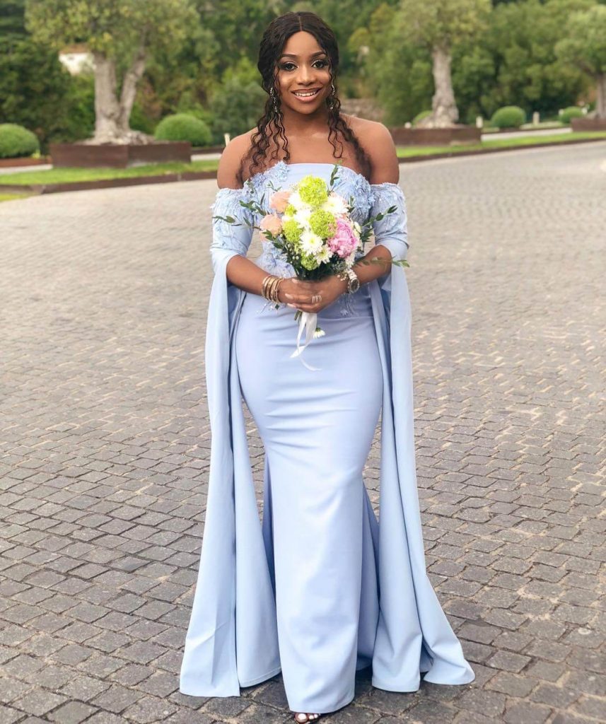 Light Sky Blue Mermaid Bridesmaid Dresses Appliqued Strapless Neckline Long Sleeves Wedding Guest Dress Floor Length Satin Country Maid Of Honor Gowns