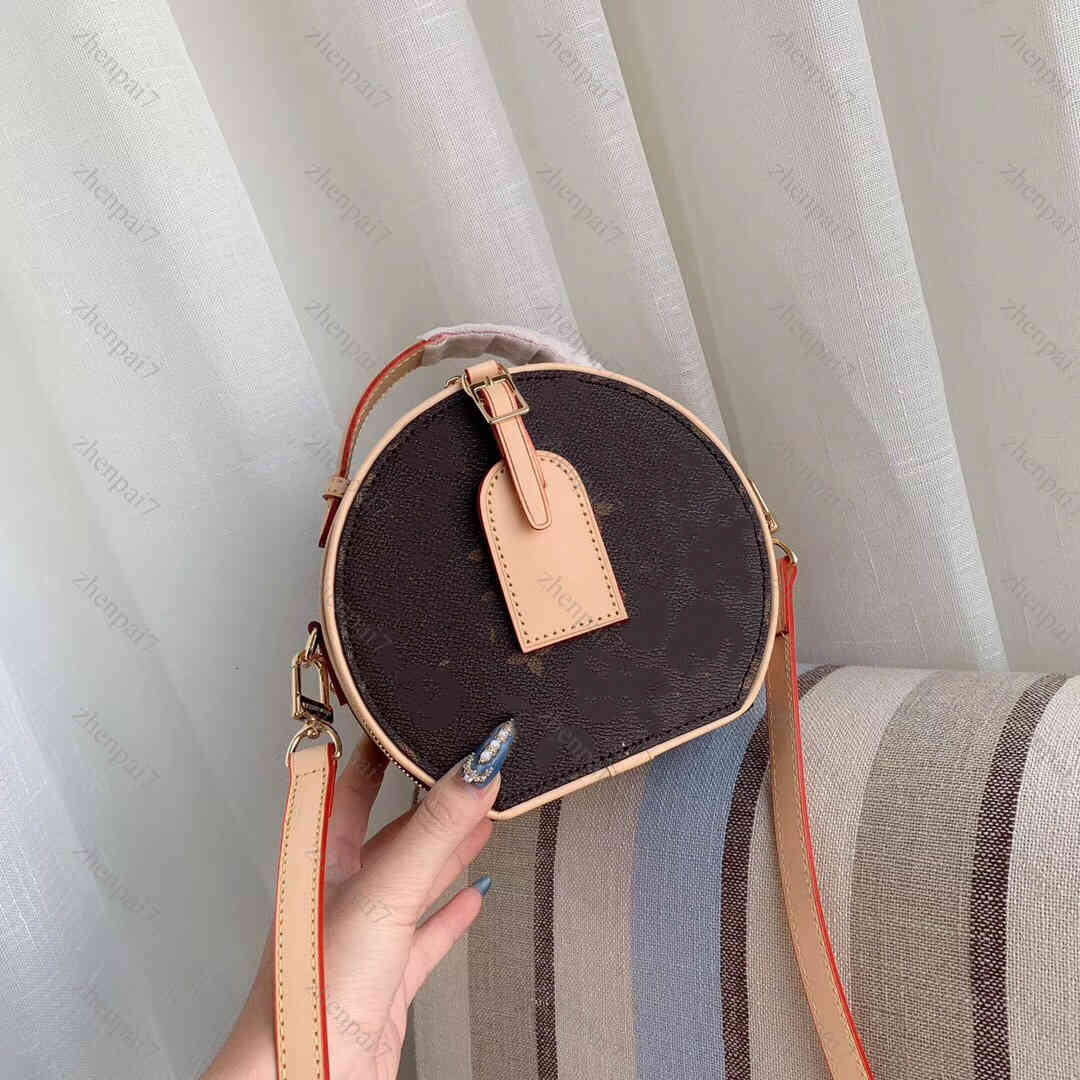 Women Luxurys Designers Bags 2021 Handbags919 women deigner bags newest lady bag M44688MINI round cake bag Brown, Black
Women Luxurys Designers Bags 2021 Handbags919 women deigner bags newest lady bag M44688MINI round cake bag Brown, Black