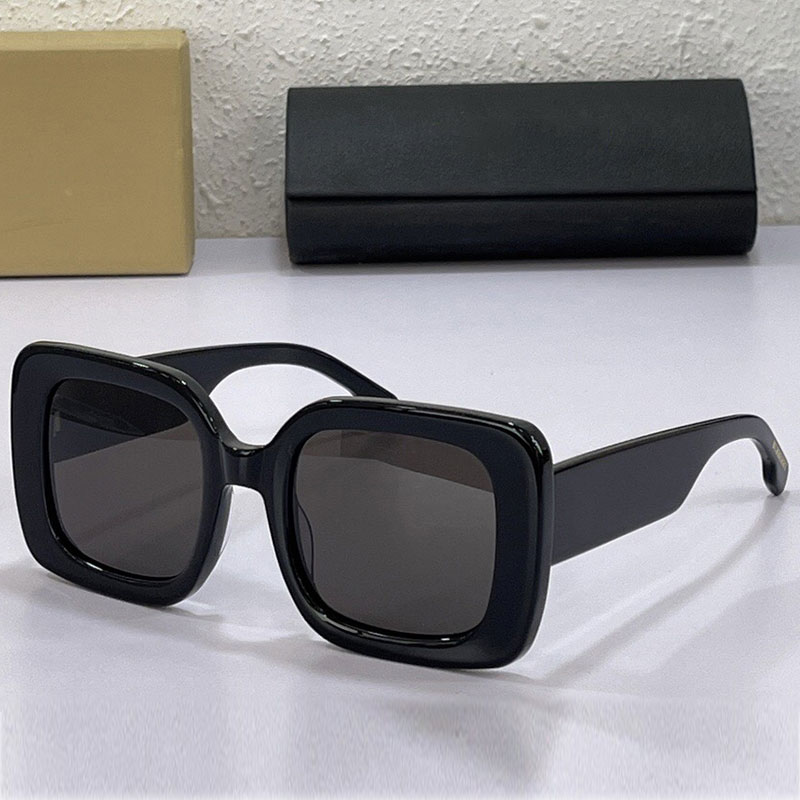 Black square sunglasses 4327 womens fashion shopping classic full frame holiday party daily outdoor UV protection designer women glasses high quality with box
Black square sunglasses 4327 womens fashion shopping classic full frame holiday party daily outdoor UV protection designer women glasses high quality with box