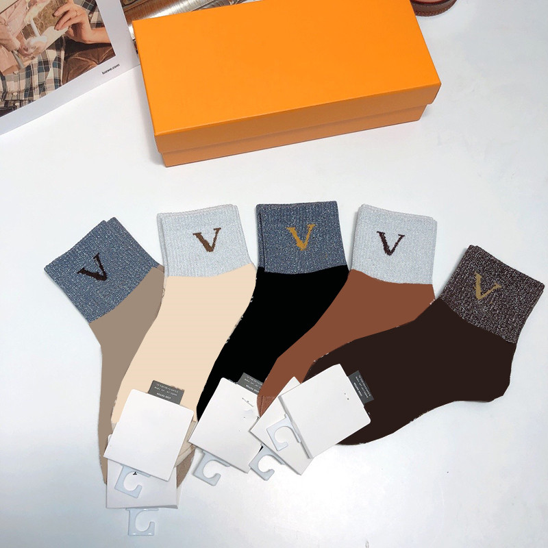 Luxury Flora Pattern Unisex Socks Christmas Day Gift for Men Women Hosiery Brand Letter Jacquard Lover Sock, As pic
Luxury Flora Pattern Unisex Socks Christmas Day Gift for Men Women Hosiery Brand Letter Jacquard Lover Sock, As pic