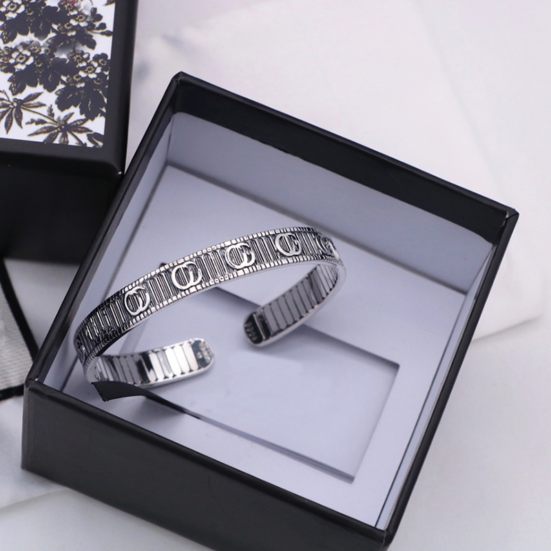 Vintage Classic Couple Bracelets Fashion Personality Letter Bangle Adjustable Hip Hop Punk Bracelet Black Silver Bangles
Vintage Classic Couple Bracelets Fashion Personality Letter Bangle Adjustable Hip Hop Punk Bracelet Black Silver Bangles
