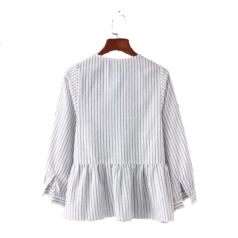 Women Sweet Color Pompom And Embroidery Decoration Shirt Female Girlish Style Fluffy Hem Long Sleeve Top 210520