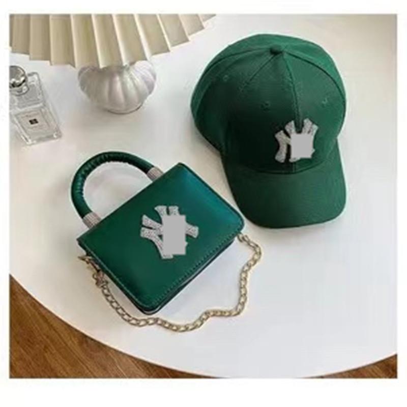 Small PU Leather Crossbody Bags For Women 2021 Trend Hand Bag Women's Trending Shoulder HandbagEmbroidery Thread
Small PU Leather Crossbody Bags For Women 2021 Trend Hand Bag Women's Trending Shoulder HandbagEmbroidery Thread