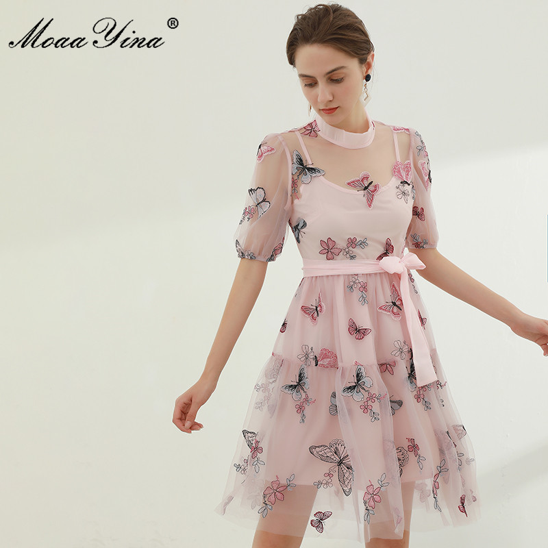 Fashion Runway Summer Pink Mesh Dress Women Puff sleeve Stand-up collar butterfly Embroidered Vintage Party Knee 210524