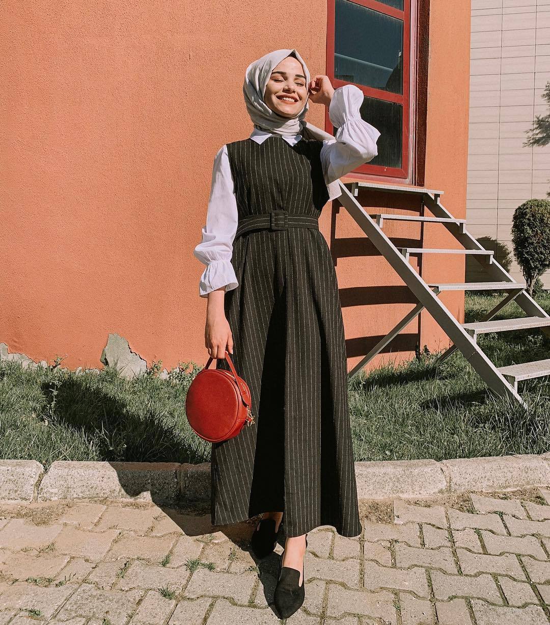 Arab Turkish Muslim Sleeveless Dress Women Belt Slim Long Vest Dress Dubai Kimono Robe Caftan Maxi Party Dress Islamic Clothing 
Arab Turkish Muslim Sleeveless Dress Women Belt Slim Long Vest Dress Dubai Kimono Robe Caftan Maxi Party Dress Islamic Clothing