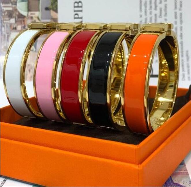 2021 Band Box Hot porcelain Rainbow Women's Steel Bracelet Fashion Men's and women's gold bracelet multicolor optional
2021 Band Box Hot porcelain Rainbow Women's Steel Bracelet Fashion Men's and women's gold bracelet multicolor optional