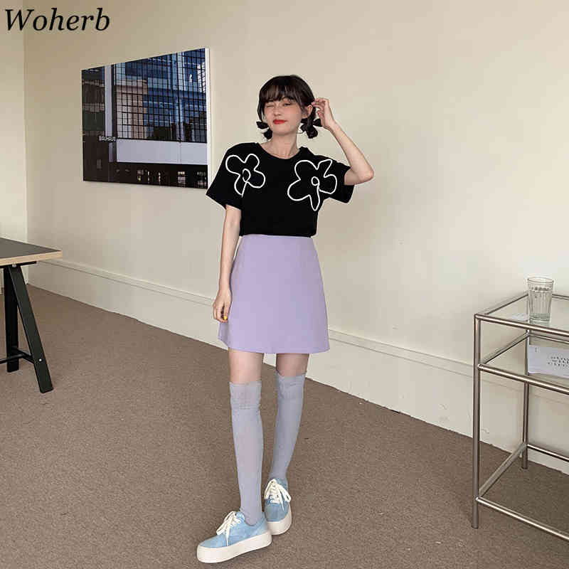 Short Sleeve Black T-shirt Women Korean Streetwear Chic Floral Patch Casual All Match Tops Summer Elegant Tee 210519