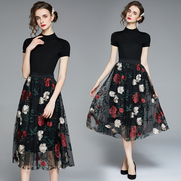 Summer Women's Two Piece Set Black Short Sleeve knit T-shirt Top + High Waist Flowers Embroidery Mesh Midi Skirt Suit 210519