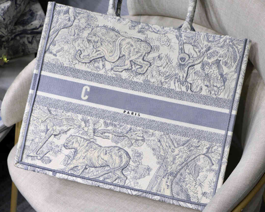 2021 high-end customized quality female shopping bags 1:1, classic fashion business and leisure style, very suitable forNR3U
2021 high-end customized quality female shopping bags 1:1, classic fashion business and leisure style, very suitable forNR3U