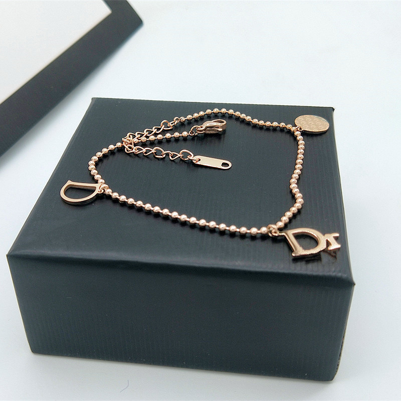 Rose Gold Silver Round Bead Chain Bracelet Women's Letter D Home Designer Classic Series Social Gifts Wedding Valentine's Day Jewelry
Rose Gold Silver Round Bead Chain Bracelet Women's Letter D Home Designer Classic Series Social Gifts Wedding Valentine's Day Jewelry