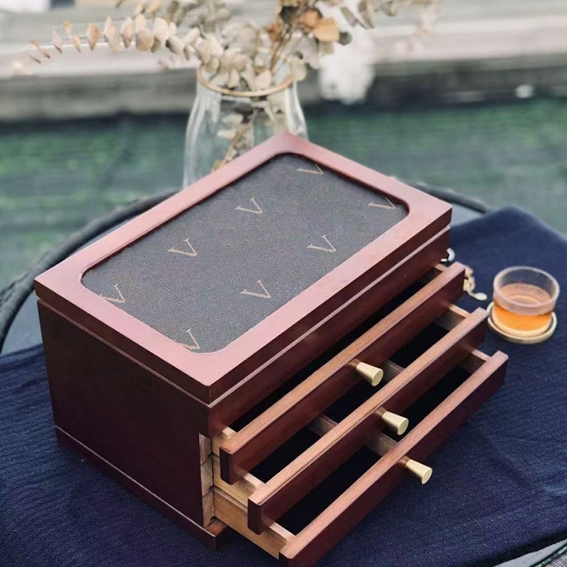 Fashion Designer Jewelry Box Multi Layer Large Capacity Storage Case Pull-out Type Necklace Luxury Boxs acelet, Silver
Fashion Designer Jewelry Box Multi Layer Large Capacity Storage Case Pull-out Type Necklace Luxury Boxs acelet, Silver