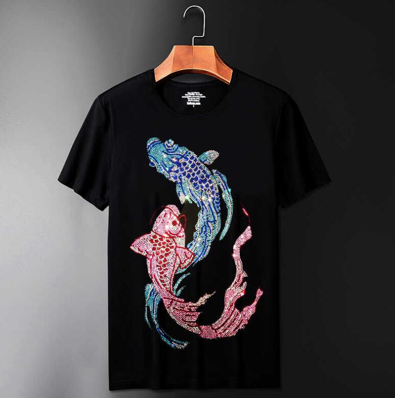 Carp Rhinestone Print Men T-shirt Hip Hop Pullover Full Cotton Tops Casual Short Sleeve Clothing Crew Neck Tees Size -5XL- Black/White
Carp Rhinestone Print Men T-shirt Hip Hop Pullover Full Cotton Tops Casual Short Sleeve Clothing Crew Neck Tees Size -5XL- Black/White