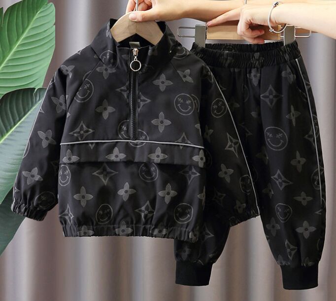 Toddler Sets Boys Girls Clothes jacket + Pants Kids Sportswear Suits Children clothing autumn Girl designer set 1-6Years, White
Toddler Sets Boys Girls Clothes jacket + Pants Kids Sportswear Suits Children clothing autumn Girl designer set 1-6Years, White