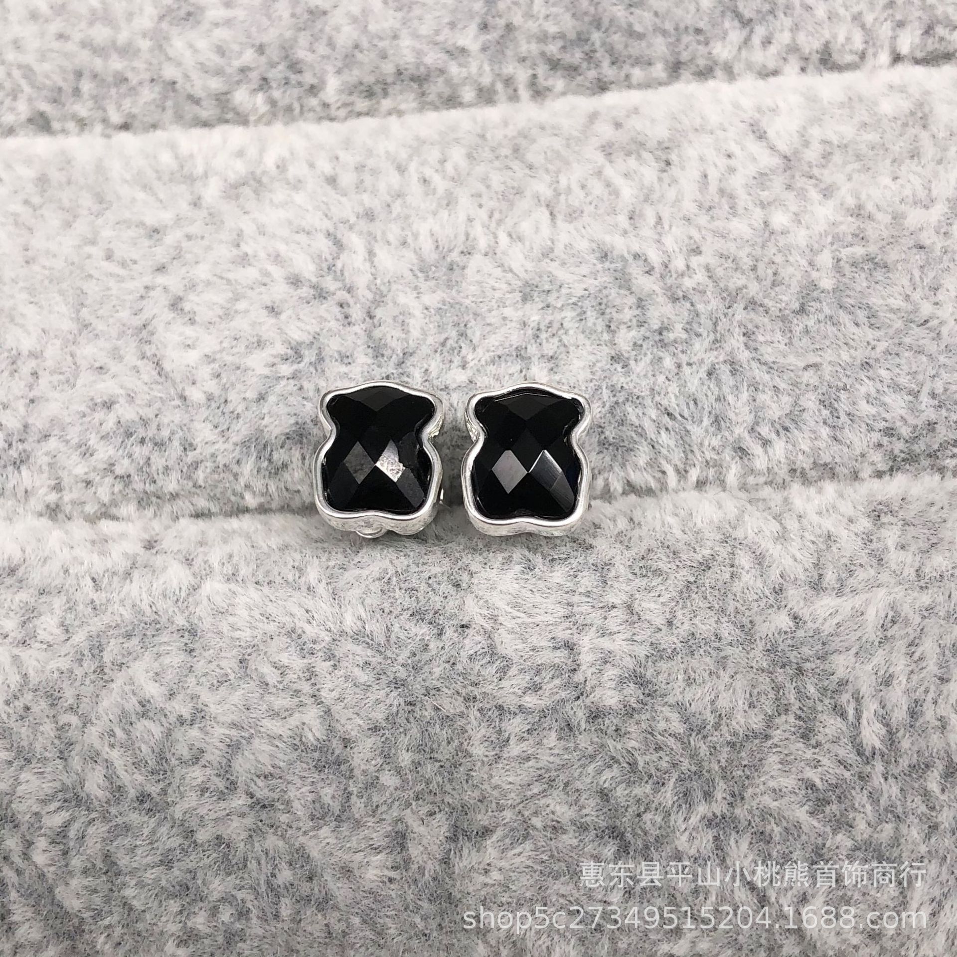 925 Sterling Silve Cute Bear Earrings DIY Charms Fit Original beads Charm Earrings Fashion Women Wedding Engagement Jewelry Accessories, Golden;silver
925 Sterling Silve Cute Bear Earrings DIY Charms Fit Original beads Charm Earrings Fashion Women Wedding Engagement Jewelry Accessories, Golden;silver
