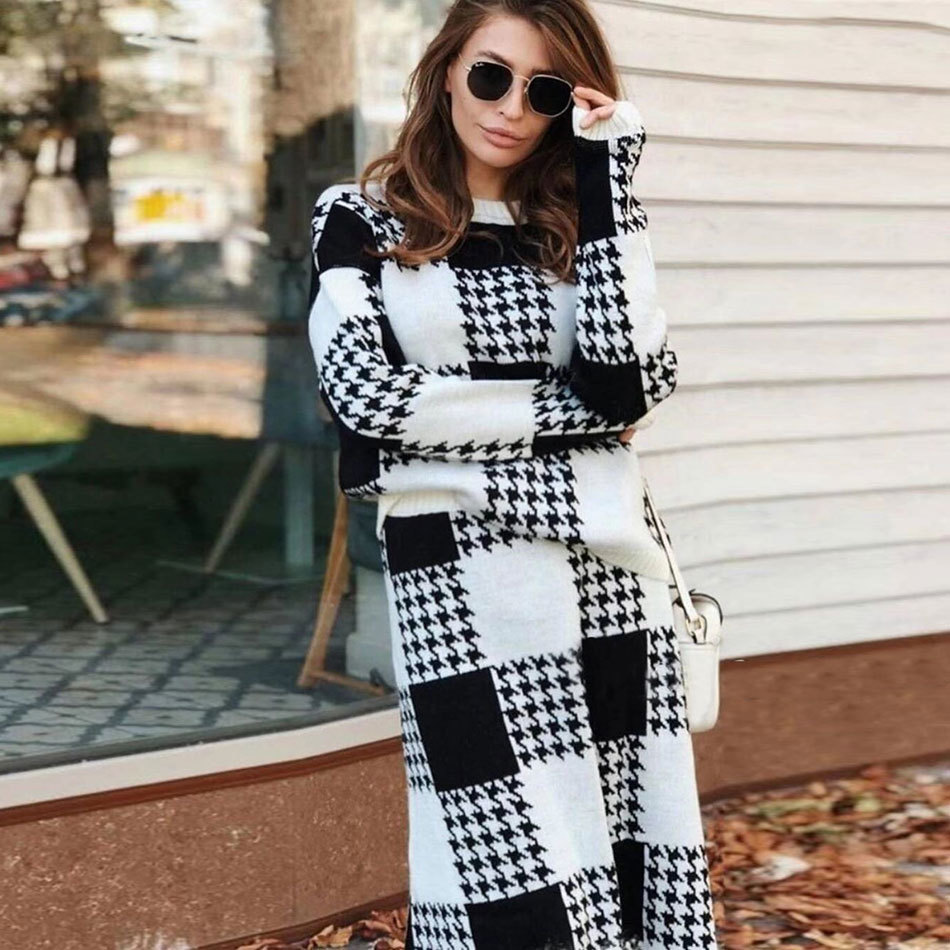 Free Fashion Houndstooth Sweater Set Women's Long Sleeve Loose Pullover & Midi Skirt Christmas Two Piece 210524