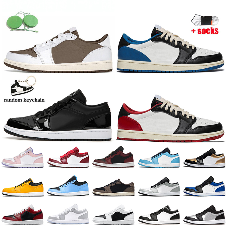 Top Fashion Women Men Jumpman 1 Low Basketball Shoes 1s Trainers Reverse Mocha Fragment Carbon Fiber All-Star Black Toe Wolf Grey Cactus Jack University Blue Sneakers, A9 unc 36-46
Top Fashion Women Men Jumpman 1 Low Basketball Shoes 1s Trainers Reverse Mocha Fragment Carbon Fiber All-Star Black Toe Wolf Grey Cactus Jack University Blue Sneakers, A9 unc 36-46