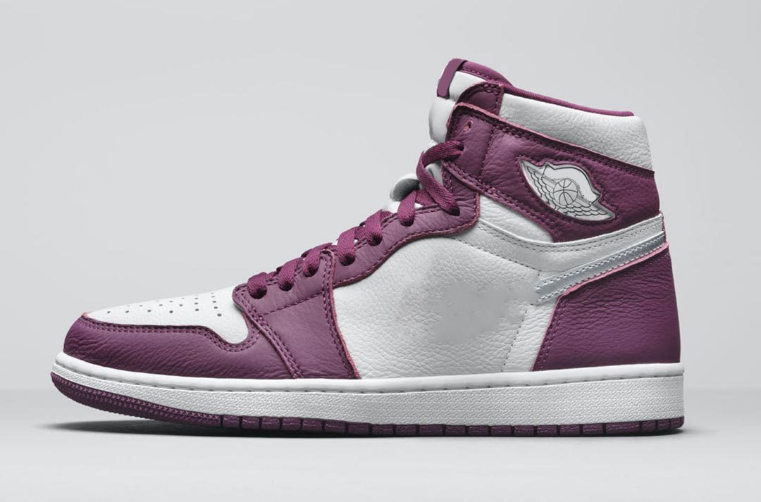 2021 Release Authentic 1 High OG Bordeaux Shoes White Metallic Silver Man Woman Outdoor Sports Sneakers With Original box Size US7-13
2021 Release Authentic 1 High OG Bordeaux Shoes White Metallic Silver Man Woman Outdoor Sports Sneakers With Original box Size US7-13