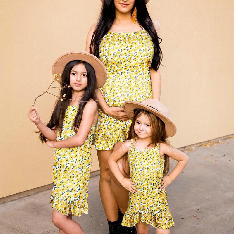 Family Matching Outfits Summer Floral Printed Sleeveless Dress For Mommy And Me Clothes Mum Daughter Birthday Wedding Dresses, 1pc price
Family Matching Outfits Summer Floral Printed Sleeveless Dress For Mommy And Me Clothes Mum Daughter Birthday Wedding Dresses, 1pc price