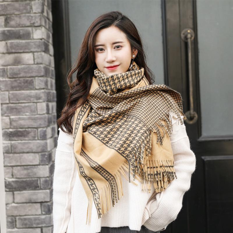 Scarves 2021 Autumn High Street Cashmere Scarf Women Luxury Designer Swallow Gird Pashmine Shawl Brand Wraps Winter Warm Blanket, Blue;gray
Scarves 2021 Autumn High Street Cashmere Scarf Women Luxury Designer Swallow Gird Pashmine Shawl Brand Wraps Winter Warm Blanket, Blue;gray