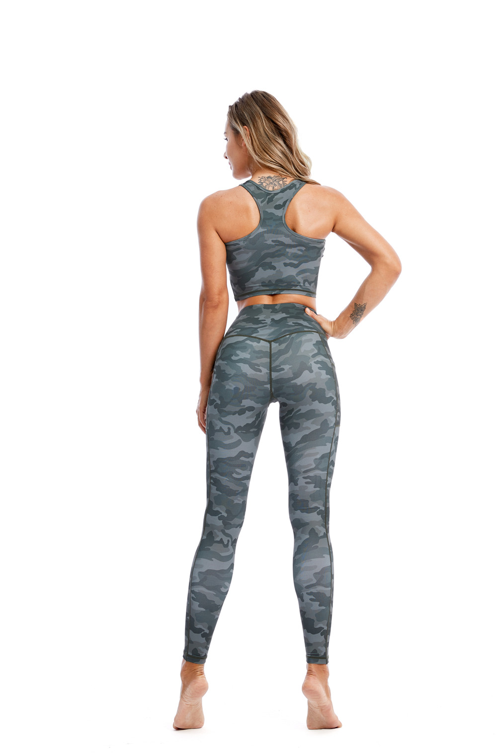 Womens Wirefree Adjustable Seamless Stretchy Yoga Workout Running Fitness Sports Bras Lady Training Exercise Athletic Undergarment Camouflage Print, Grey
Womens Wirefree Adjustable Seamless Stretchy Yoga Workout Running Fitness Sports Bras Lady Training Exercise Athletic Undergarment Camouflage Print, Grey