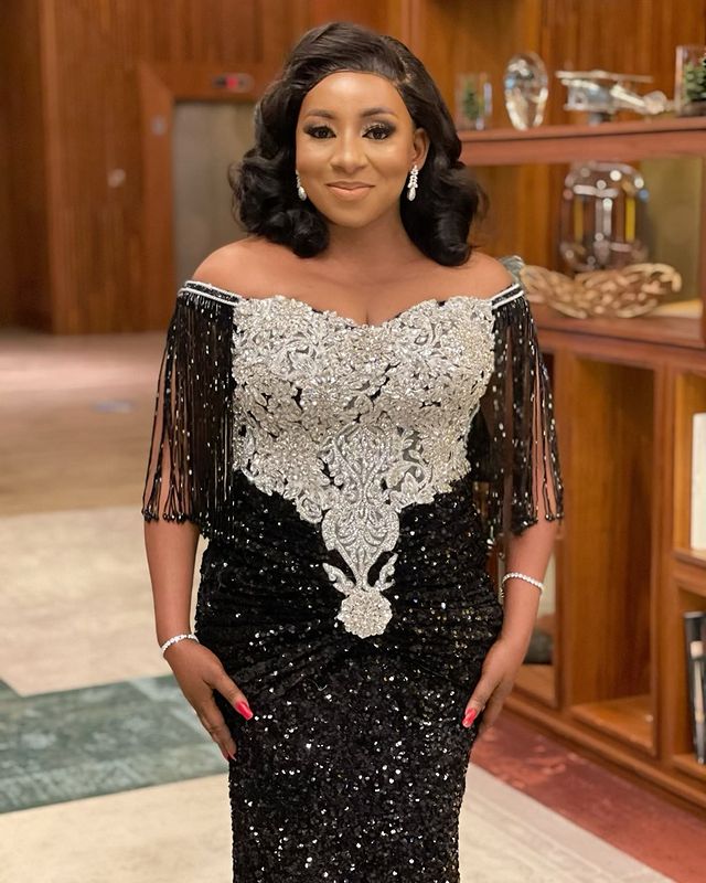 2021 Plus Size Arabic Aso Ebi Black Lace Crystals Prom Dresses Sequined Sweetheart Sheath Evening Formal Party Second Reception Gowns Dress ZJ674