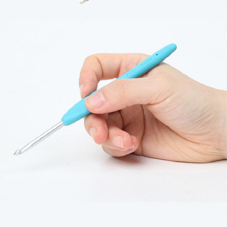 2021New 9PC/Set Color Silicone Soft Handle Metal Set DIY Knitting Needles Crochet Tool Hook Pin DHL Free shipping