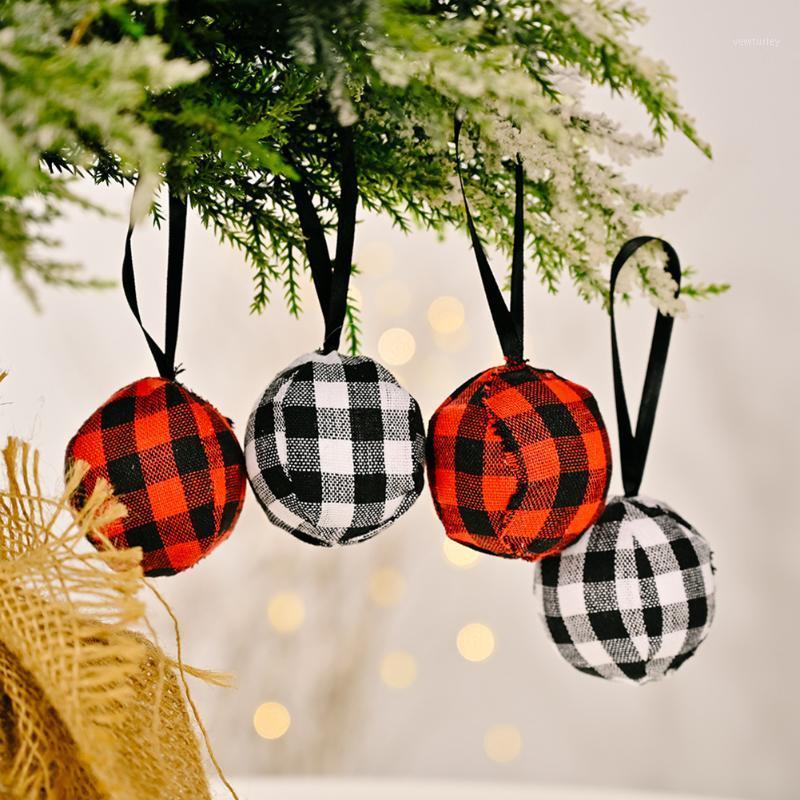 Party Decoration 4pcs Christmas Foam Balls 5cm Plaid Cloth Shatterproof Xmas Tree Ornaments Hanging Lattice Ball Wedding Home
Party Decoration 4pcs Christmas Foam Balls 5cm Plaid Cloth Shatterproof Xmas Tree Ornaments Hanging Lattice Ball Wedding Home